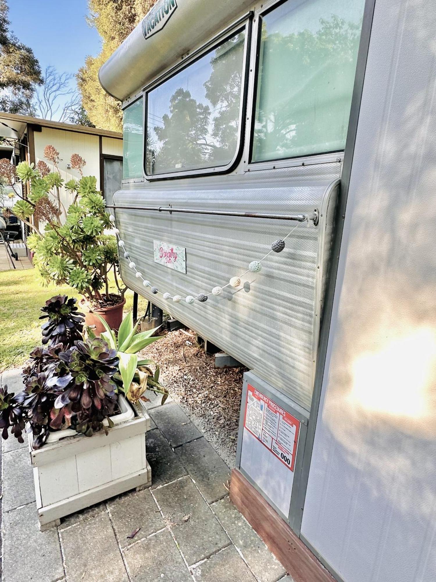 Mornington Peninsula Retro Caravans Rye Bilik gambar